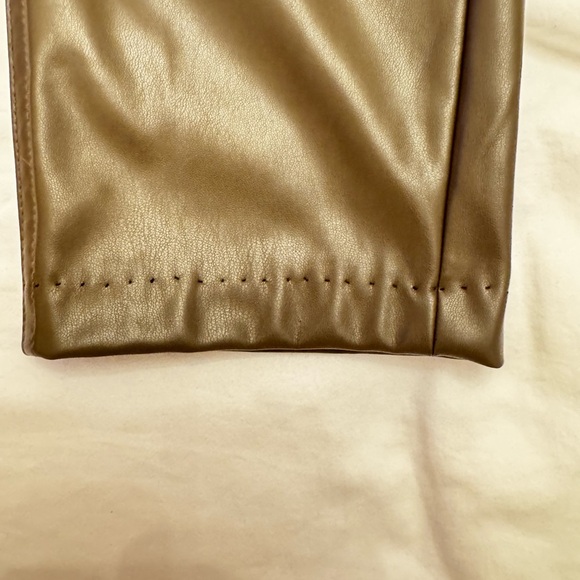 BCBGeneration Olive‎ Faux Leather Pants (S) - Picture 9 of 10